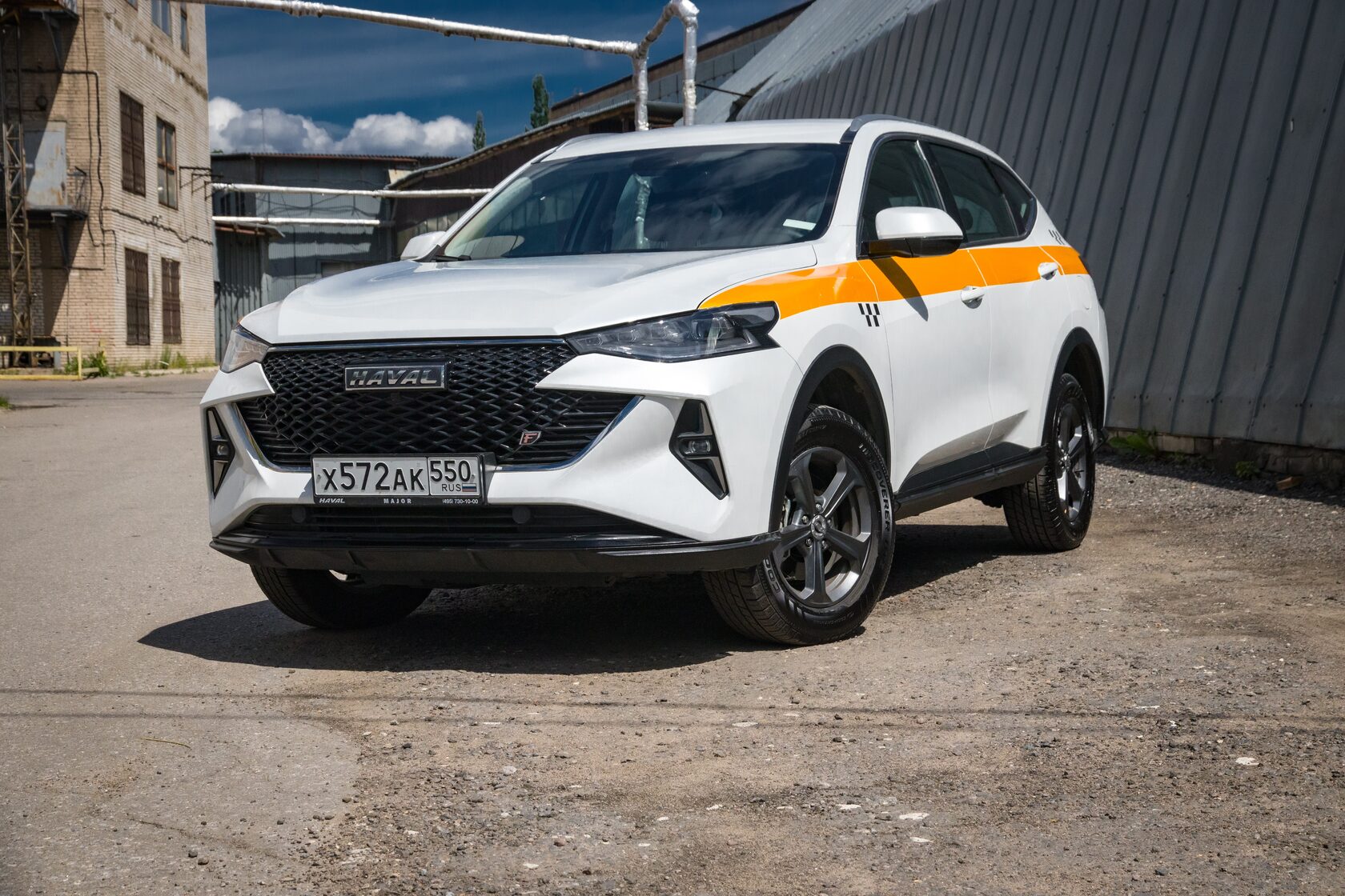 Haval F7 — автомобиль таксопарка Аномалия